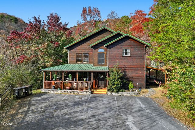 2489 Upper Middle Creek Road, Sevierville, TN 37876