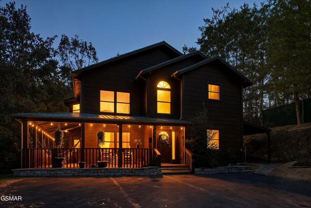 2489 Upper Middle Creek Road, Sevierville, TN 37876