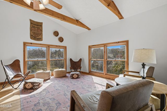 2489 Upper Middle Creek Road, Sevierville, TN 37876