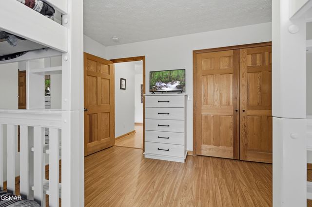 2489 Upper Middle Creek Road, Sevierville, TN 37876