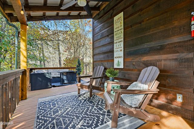 2489 Upper Middle Creek Road, Sevierville, TN 37876