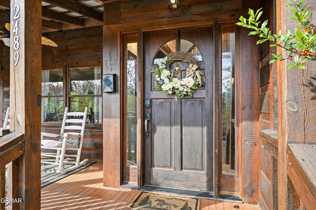 2489 Upper Middle Creek Road, Sevierville, TN 37876