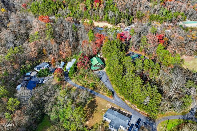2489 Upper Middle Creek Road, Sevierville, TN 37876