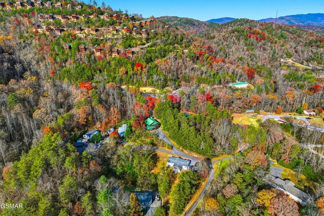 2489 Upper Middle Creek Road, Sevierville, TN 37876