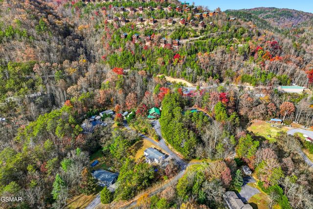 2489 Upper Middle Creek Road, Sevierville, TN 37876