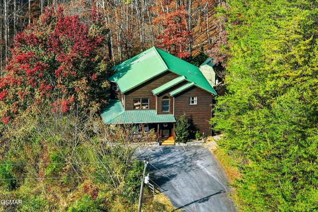 2489 Upper Middle Creek Road, Sevierville, TN 37876