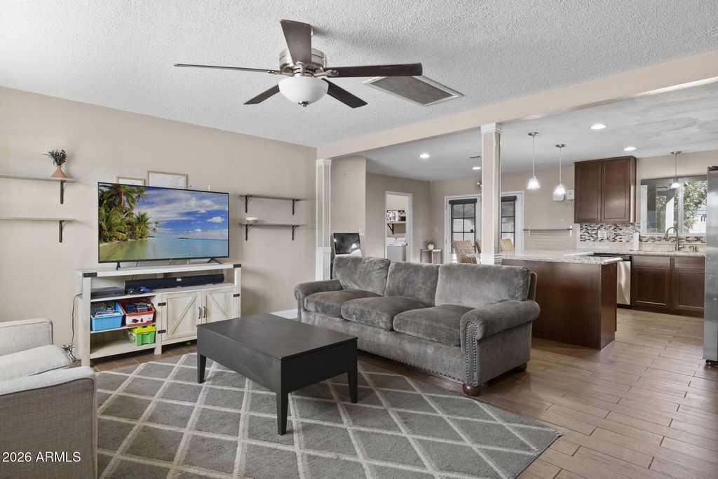 418 E ORCHID Lane, Phoenix, AZ 85020 — exterior