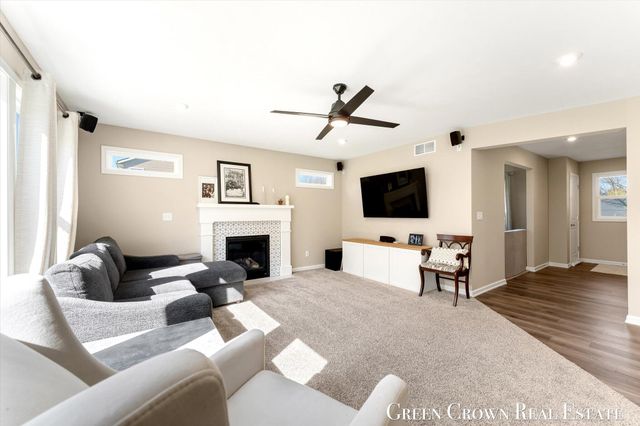 9299 Sunset Ridge Drive NE, Rockford, MI 49341