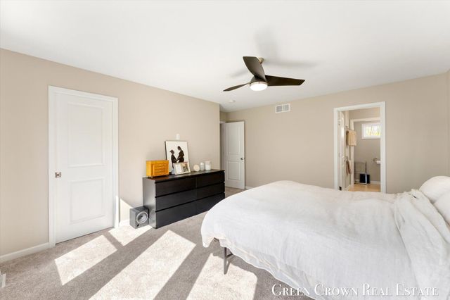 9299 Sunset Ridge Drive NE, Rockford, MI 49341