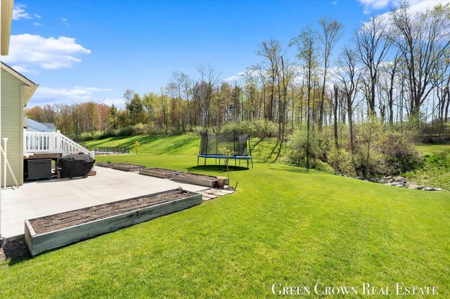9299 Sunset Ridge Drive NE, Rockford, MI 49341