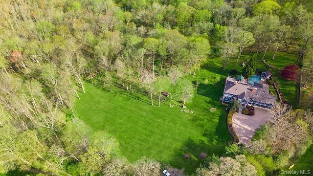 24 Miller Road, Pound Ridge, NY 10576