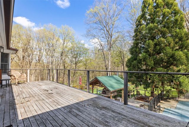 24 Miller Road, Pound Ridge, NY 10576