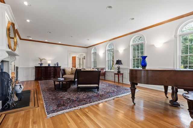 24 Miller Road, Pound Ridge, NY 10576