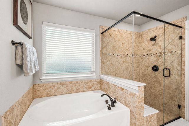 1017 Ponderosa Drive, Aubrey, TX 76227