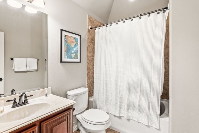 1017 Ponderosa Drive, Aubrey, TX 76227