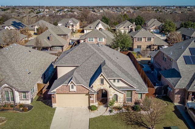 1017 Ponderosa Drive, Aubrey, TX 76227