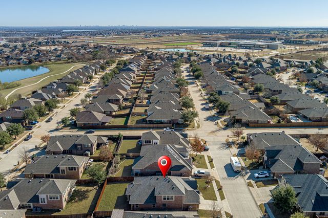 1017 Ponderosa Drive, Aubrey, TX 76227