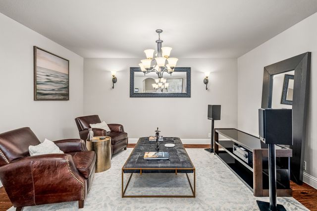 1017 Ponderosa Drive, Aubrey, TX 76227