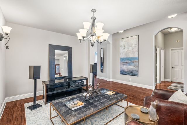 1017 Ponderosa Drive, Aubrey, TX 76227