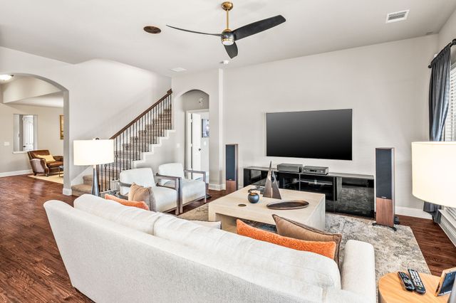 1017 Ponderosa Drive, Aubrey, TX 76227