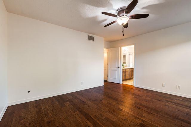 4529 Altura Place NE, Albuquerque, NM 87110