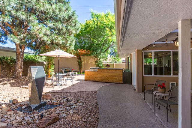 4529 Altura Place NE, Albuquerque, NM 87110