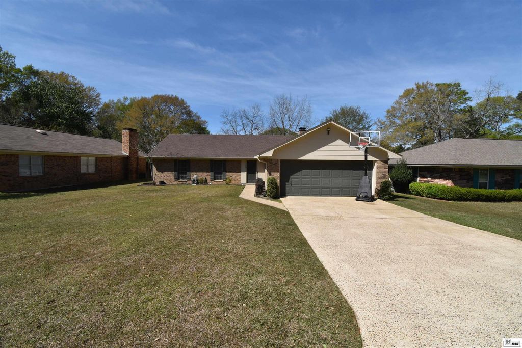 135 CAMILLIA CIRCLE, Ruston, LA 71270