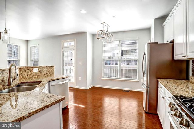 42203 SHORECREST TER, Aldie, VA 20105