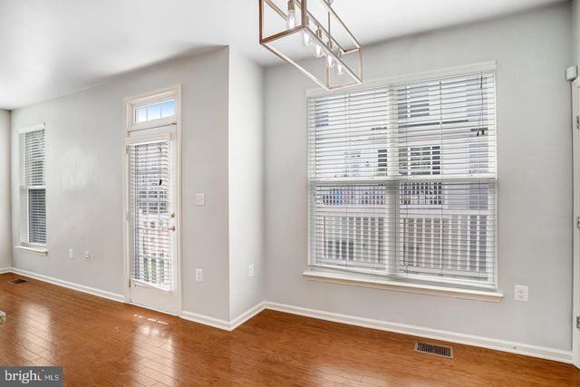 42203 SHORECREST TER, Aldie, VA 20105