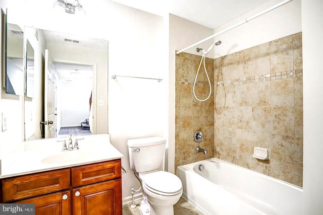 42203 SHORECREST TER, Aldie, VA 20105