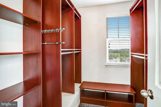 42203 SHORECREST TER, Aldie, VA 20105
