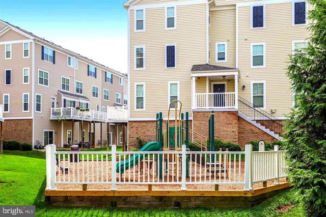 42203 SHORECREST TER, Aldie, VA 20105