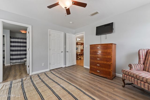 1516 Cook Street, Ocean Springs, MS 39564