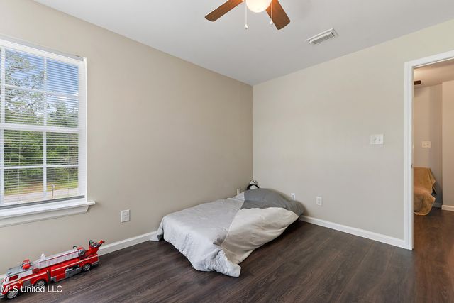 1516 Cook Street, Ocean Springs, MS 39564