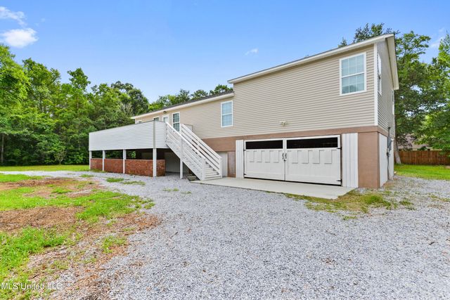 1516 Cook Street, Ocean Springs, MS 39564