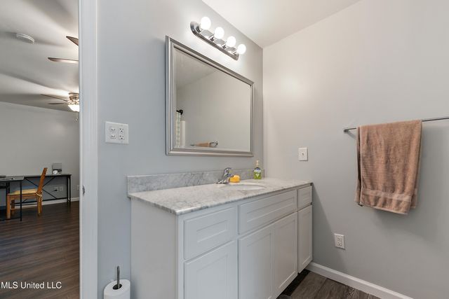 1516 Cook Street, Ocean Springs, MS 39564