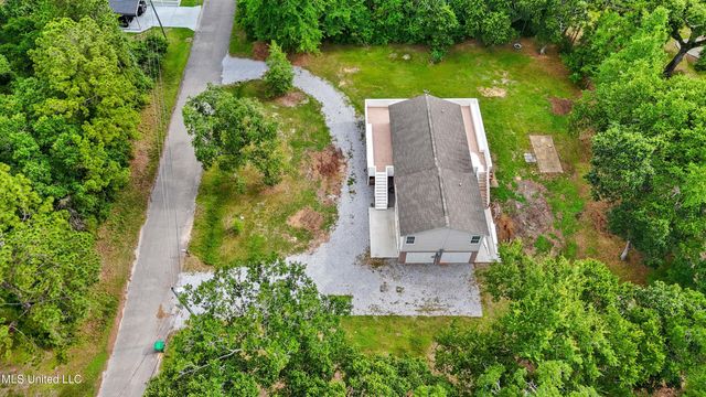 1516 Cook Street, Ocean Springs, MS 39564