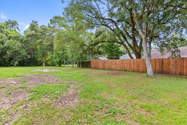 1516 Cook Street, Ocean Springs, MS 39564