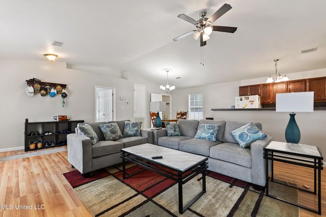 1516 Cook Street, Ocean Springs, MS 39564