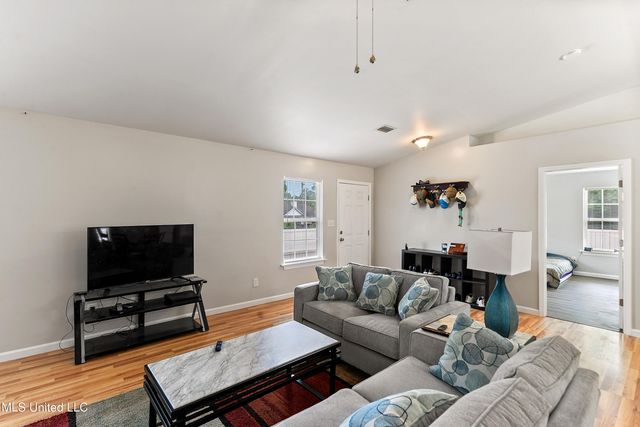 1516 Cook Street, Ocean Springs, MS 39564