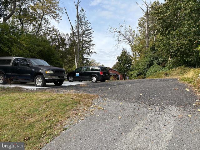 409 CHURCH RD, Mohnton, PA 19540