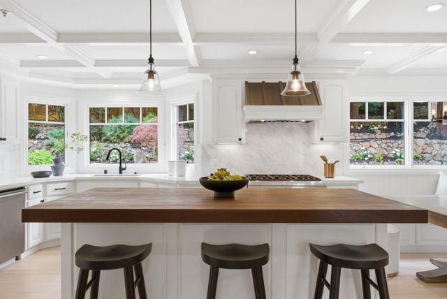 207 Edgehill Drive, San Carlos, CA 94070