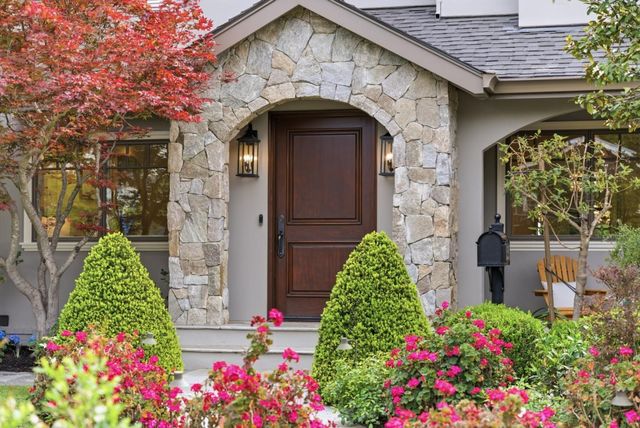 207 Edgehill Drive, San Carlos, CA 94070