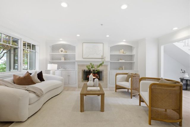 207 Edgehill Drive, San Carlos, CA 94070