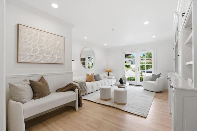 207 Edgehill Drive, San Carlos, CA 94070