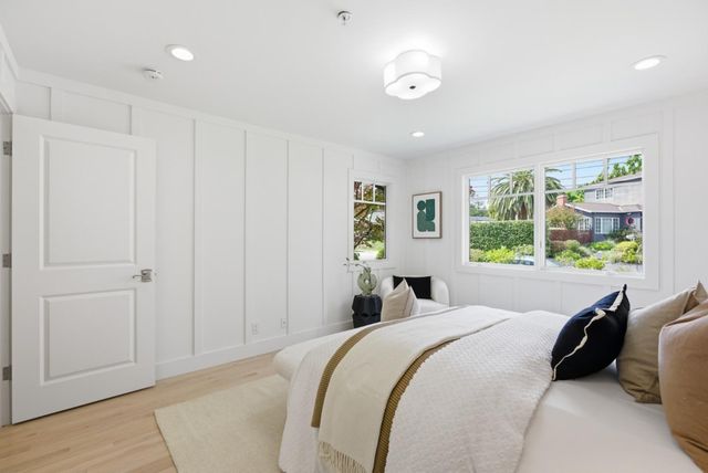 207 Edgehill Drive, San Carlos, CA 94070