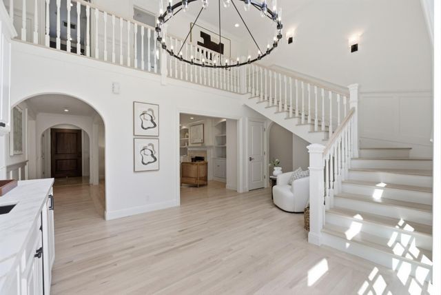 207 Edgehill Drive, San Carlos, CA 94070