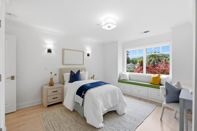 207 Edgehill Drive, San Carlos, CA 94070