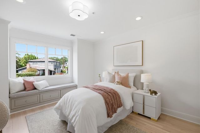 207 Edgehill Drive, San Carlos, CA 94070