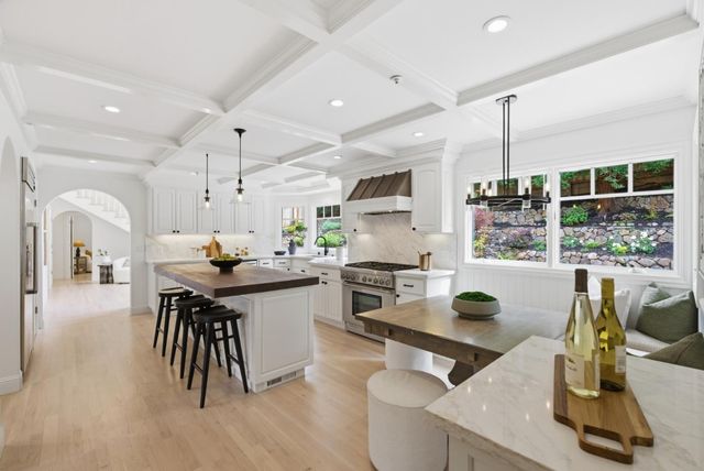 207 Edgehill Drive, San Carlos, CA 94070